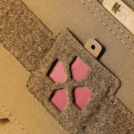 M-Tac Horisontal Medic Lomme Large Elite i slidstærkt Cordura 500D med velcrolukning, designet til førstehjælpssituationer.