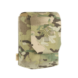 M‑Tac Medic Pouch Vertical Large Elite i Camouflage, lavet af slidstærkt Cordura 500D til opbevaring af førstehjælpsudstyr.