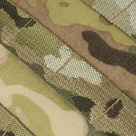 Detalje af Cordura 500D materiale på M-Tac Pouch Sukharka Gen.3 XL med camouflage mønster og slidstærkt design.