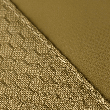 Detalje af M-Tac Tablet Bag Laser Cut Hex med Cordura Hex-materiale i beige farve.