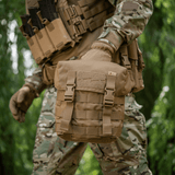 M-Tac Sukharka Gen.3 Pouch monteret på militærudstyr, robust Cordura 500D materiale med fastex-lukning og MOLLE-interface.