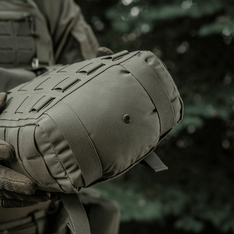 M-Tac Sukharka Gen.3 Pouch monteret på udstyr i robust Cordura 500D materiale, ideel til militært brug.
