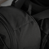 Nærbillede af M-Tac STURM Elite Rygsæk lavet af Cordura materiale med robust lynlås og holdbart design til taktisk brug.