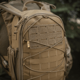 M-Tac STURM Elite Rygsæk i Cordura materiale med MOLLE Laser Cut panel og elastiske sidelommer, ideel til taktisk brug.