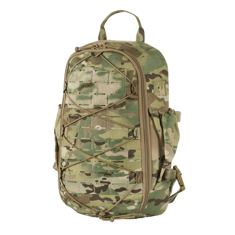 M-Tac STURM Elite Rygsæk i camouflagedesign, 15 liters taktisk rygsæk med MOLLE Laser Cut panel, fremstillet af robust Cordura materiale.