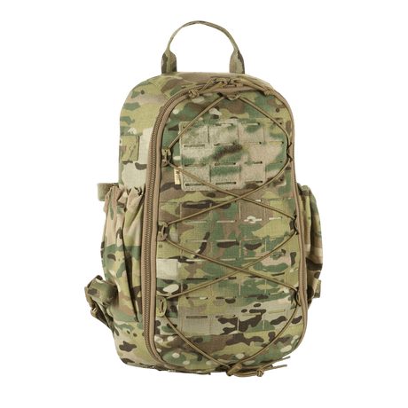 M-Tac STURM Elite Rygsæk i camouflage design til taktisk brug, med MOLLE Laser Cut frontpanel og elastiske sidelommer.