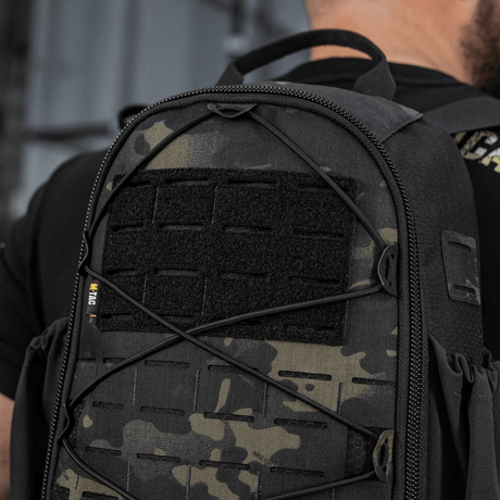 M-Tac STURM Elite Rygsæk med MOLLE Laser Cut panel i sort camouflage, ideel til taktisk brug og kortvarige feltture, lavet af Cordura-materiale