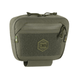 M-Tac Large Elite Gen.II Skuldertaske i Cordura 500D med YKK lynlåse og hexagon logo, ideel til taktisk brug og udstyrsorganisation.