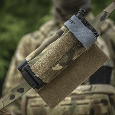 M‑Tac Tourniquet Pouch Elastic Gen.5 på taktisk udstyr med elastikbånd og velcro, ideel til CAT tourniquet, holdbar Cordura 500D materiale.