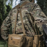 M-Tac Skulderstropper til taktisk bælte Laser Cut med MOLLE-interface og justerbare spænder, set på taktisk udstyr i skovmiljø.