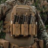 M-Tac Frontpanel til Cuirass QRS Pladebærer Tre Magasiner med elastik og Cordura Squadron, funktionel og slidstærk mag pouch.