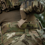 M-Tac Internal Tiger Bælte i kamuflagefarver til militært og taktisk brug, fastgjort med velcro til sikkerhed og stabilitet.