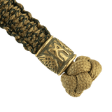 M-Tac Lanyard Scandinavian Mannaz med snøret paracord og dekorativ skandinavisk perle i nærbillede, ideel til knive og lommelygter.