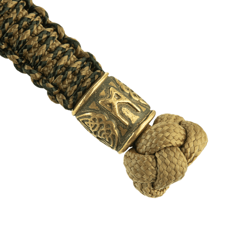 M-Tac Lanyard Scandinavian Mannaz med snøret paracord og dekorativ skandinavisk perle i nærbillede, ideel til knive og lommelygter.