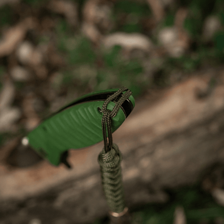 M-Tac Viper Lanyard Scandinavian i skandinavisk design med flettet paracord og Viper-perle, praktisk til kniv og udstyr.