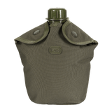 M-Tac Flaskeholder MOLLE i slidstærk polyester, designet til vandreture, med vandafvisende PVC og MOLLE-system. Mål: 120 x 70 x 170 mm.