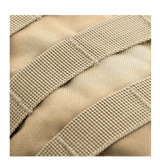 Close-up af MOLLE-system på M-Tac Assault Pack, viser detaljer af stropperne. Perfekt til by- og vandreture.