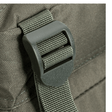 Justerbar rem på M-Tac Large Assault Pack Rygsæk Laser Cut med polstring for komfort.