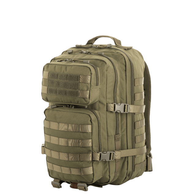 M-Tac Large Assault Pack Rygsæk med MOLLE-system og lynlåslommer, velegnet som by- og vandretursrygsæk, i olivengrøn farve.