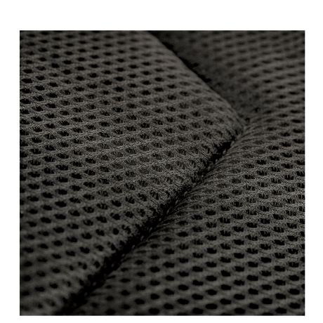 Detalje af polstringen på M-Tac Large Assault Pack Rygsæk, der viser komfortabelt mesh-stof til justerbare skulderremme.