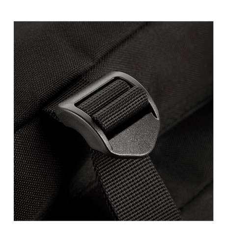 M-Tac Large Assault Pack Rygsæk med justerbar strop og robust spænde, designet til komfort og multifunktionel brug.