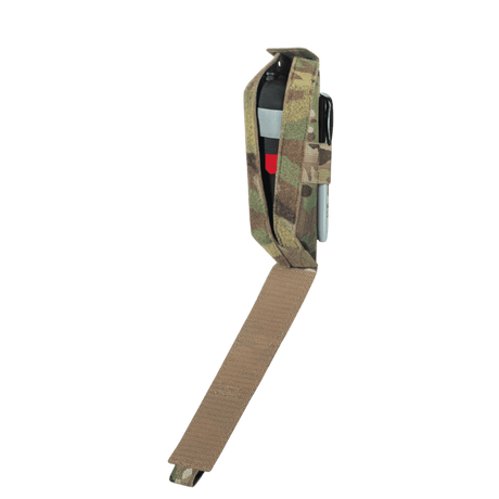 M-Tac Lomme til Tourniquet Closed med camouflage design, ideel til beskyttelse og opbevaring af tourniquet i nødsituationer.