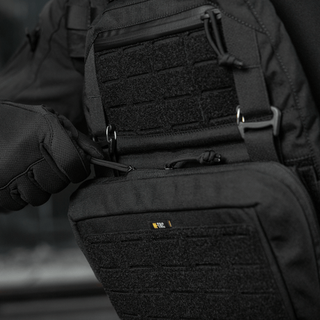 Taktisk M-Tac Admin Pouch Large Elite i Cordura 500D med velcro-panel, velegnet til opbevaring af udstyr på turen.
