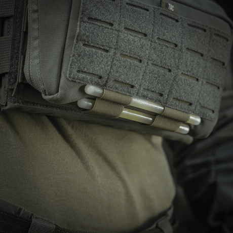 M-Tac Admin Pouch Large Elite fremstillet af holdbart Cordura, velegnet til taktisk udstyr og påsat laser cut velcro-panel til patches.