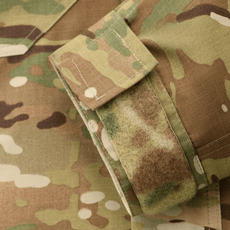 M-Tac Jakke Military Elite NYCO i MultiCam med Crye Precision og Velcro-detaljer, lavet af slidstærkt NYCO rip-stop materiale.