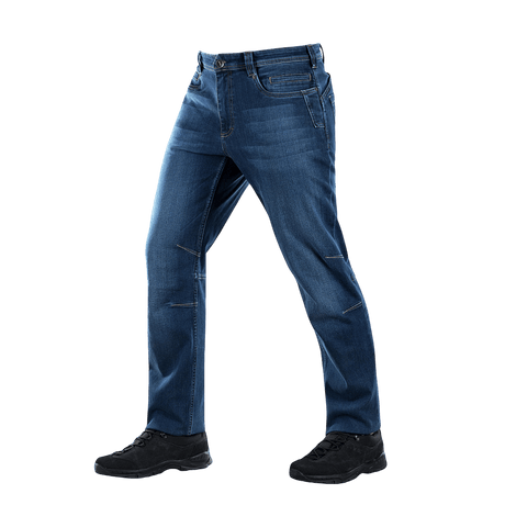 M-Tac Tactical Gen.I Regular Fit jeans i blå, kombinerer funktionalitet og stil til hverdagsbrug. Holdbare og komfortable arbejdsjeans.
