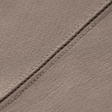 Nærbillede af M-Tac Pullover 4 Seasons stof, der viser søm detalje og tekstur. Perfekt til helårs og taktisk brug.