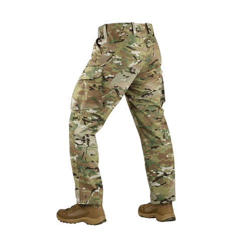 M-Tac Feltbukser NYCO i camouflagemønster, fremstillet af slidstærkt NYCO-stof, ideelle til outdoor aktiviteter og holdbare uniformsbrug.