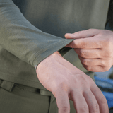 M-Tac Long-sleeve T-shirt 93/7 i grøn viser holdbarhed og komfort takket være bomuld og elastan blanding.