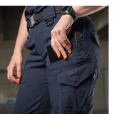M-Tac Bukser Aggressor Dame Flex i brug under forskellige aktiviteter, kan modstå vand og snavs med Teflon-impregnering, moderne design.