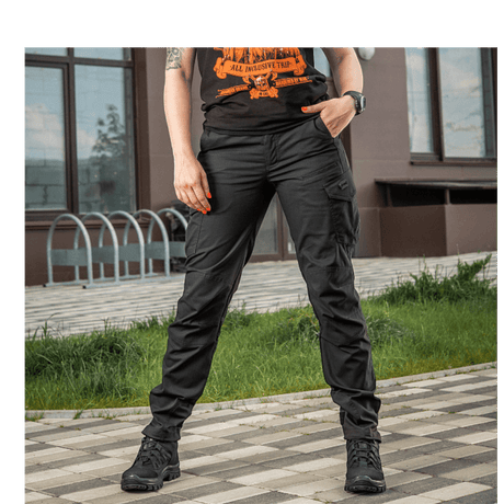 M-Tac Bukser Aggressor Dame Flex i sort under udendørs træning, med Teflon-impregnering mod vand og snavs.