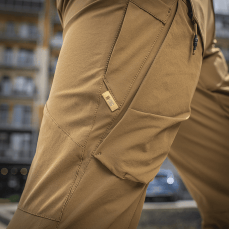 Nærbillede af M-Tac Bukser Rubicon Flex med innovativ cargo-lomme og 4-Way Stretch stof til træning og fritid.