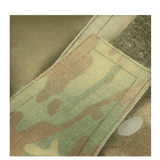 Detalje af M-Tac Bukser Army Gen. II NYCO Extreme med camouflage mønster og velcro lukning, fremstillet af robust NYCO Extreme stof.