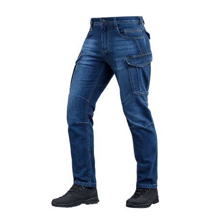 M-Tac Jeans Aggressor med taktiske lommer og klassisk denimstil, lavet af slidstærkt denimstof med høj komfort og bevægelsesfrihed.