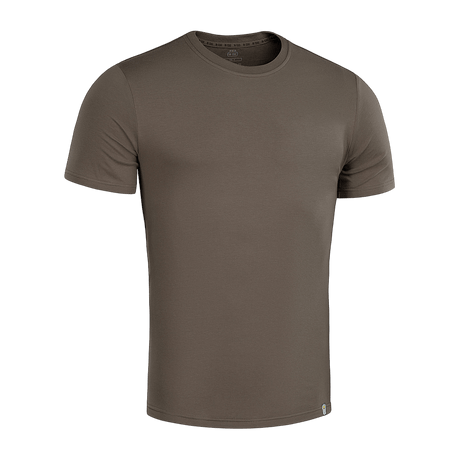 M-Tac T-shirt 93/7 Summer i let, åndbar kvalitet, perfekt til sommerdage, med anatomisk snit og elastisk strik for elegance.