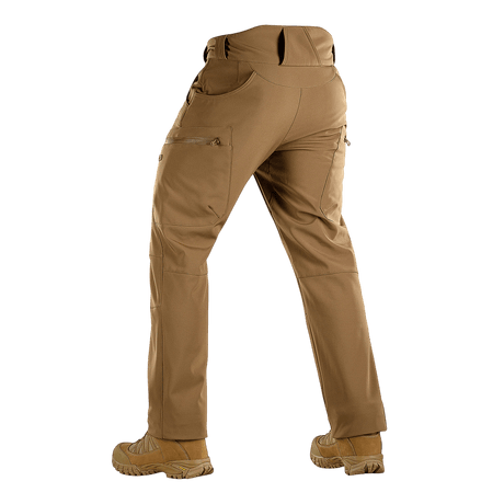 M-Tac Bukser Soft Shell Vinter med fleecefor, brune bukser set bagfra, som yderlag til efterår og vinter, 100% polyester, vind- og vandafvisende.