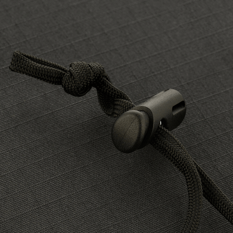 Nærbillede af M-Tac Panama Rip-Stop snor og lukning i sort, viser detaljeret rip-stop materiale.