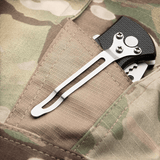 Lukket lommekniv i lomme på M-Tac Bukser Aggressor Elite NYCO med amerikansk NYCO rip-stop stof. Taktisk for alsidig brug.