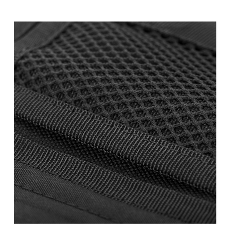 Detalje af M-Tac Pung Elite lavet af slidstærkt Cordura nylon med militærstil design. Perfekt til jeans eller taktiske bukser.