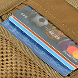 Kreditkort i M-Tac Pung Elite Gen.II fremstillet af holdbart Cordura 500D med YKK lynlås og stilfuldt M-Tac logo.