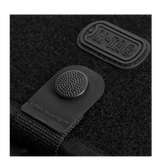 M-Tac Pung med Patch Panel Elite Large - nærbillede af knap og velcro-loop panel på 1000D CORDURA® materiale, praktisk og holdbar.