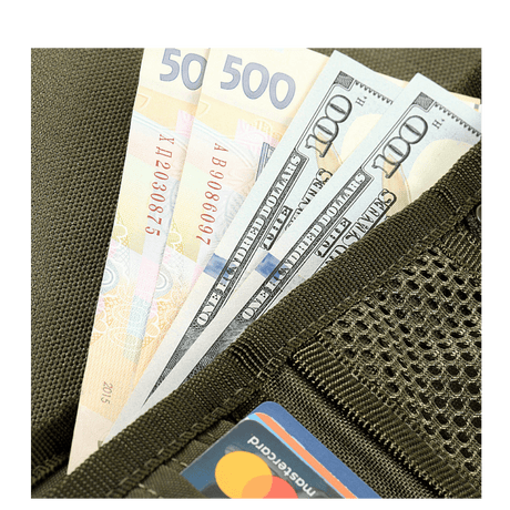 M-Tac Pung med Patch Panel Elite Gen. II viser rum med kontanter og betalingskort i Oxford og Cordura 500D materiale.