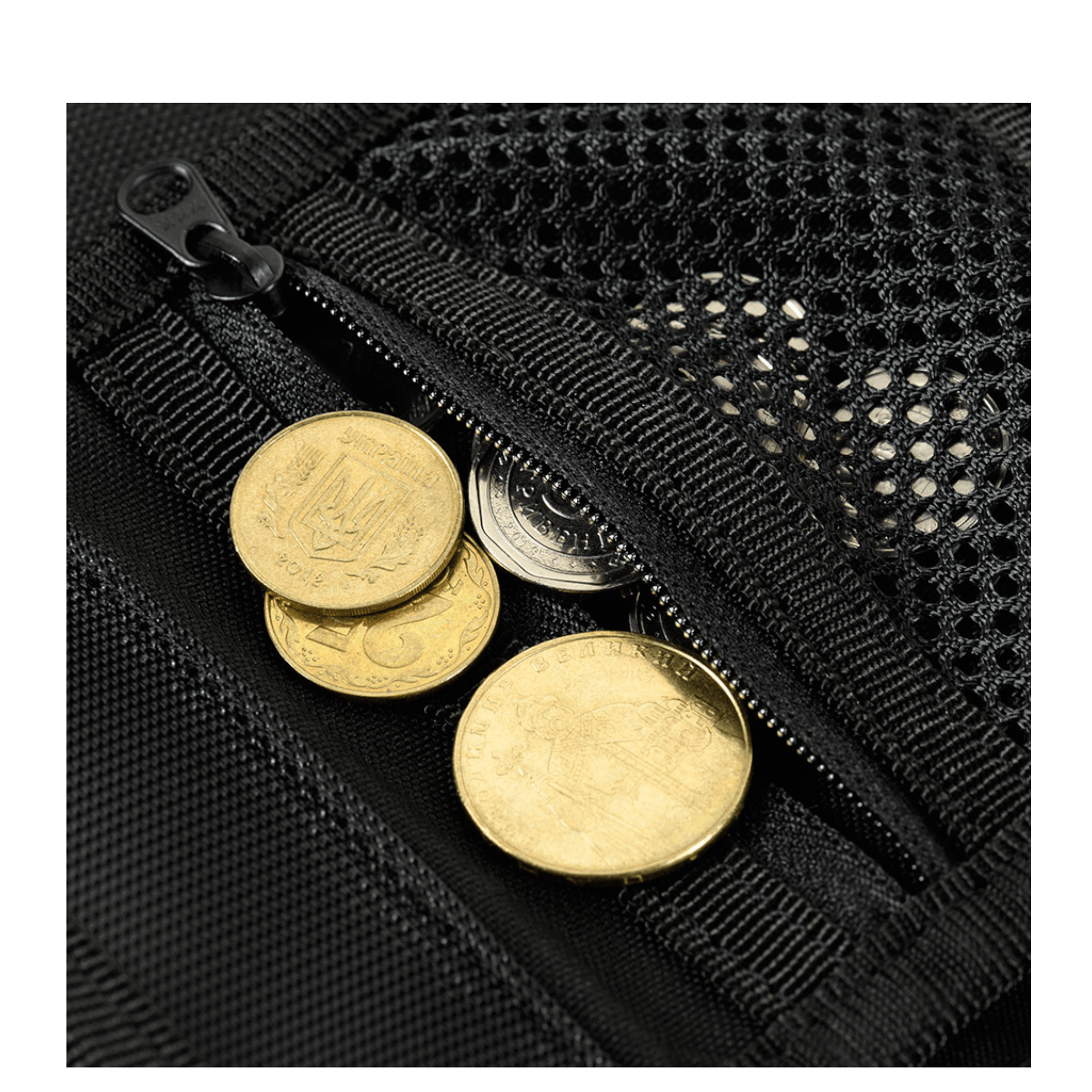 M-Tac Pung med Patch Panel Elite Gen. II med lille lynlåslomme til mønter og slidstærkt materiale, perfekt til kontanter og kort.