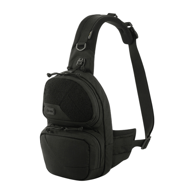 M-Tac Buckler Taske Elite i sort med MOLLE-system, to ydre lommer og skjult rum til våben, lavet af Cordura 500D materiale.