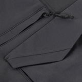 Nærbillede af detalje på M-Tac Aggressor Summer Flex Shorts med funktionelle lommer og lynlås.