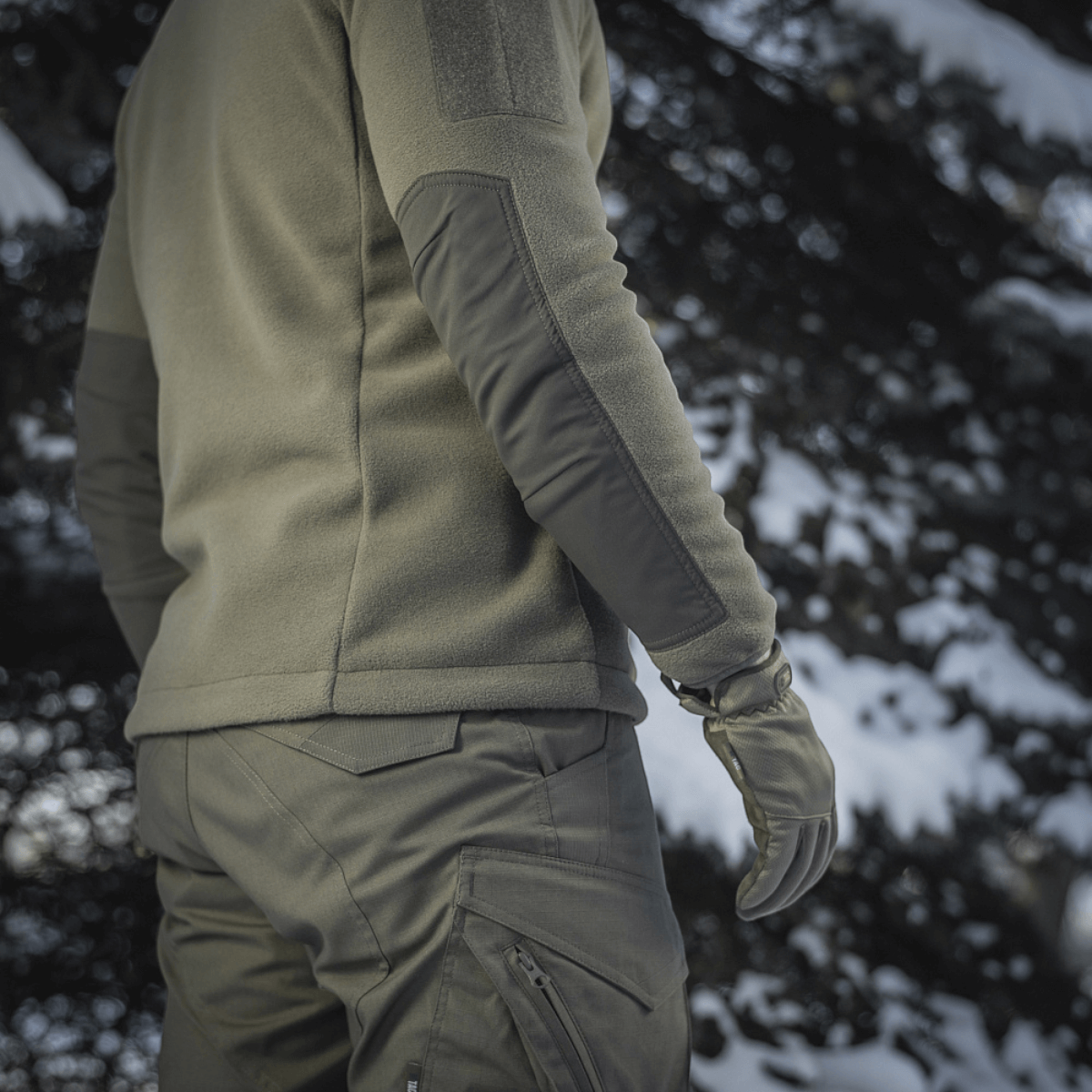 M-Tac Combat Fleece Jakke i vannduftæt design i skoven